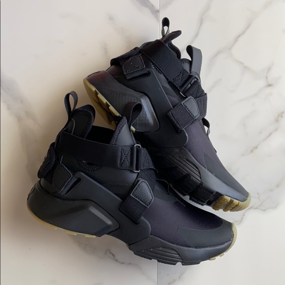 NWT Nike huarache city - Picture 7 of 8